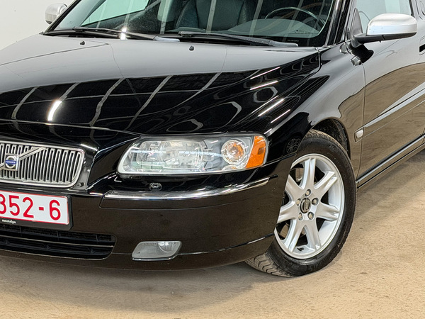 Volvo V70, 2005, 2.4 dīzelis, automāts