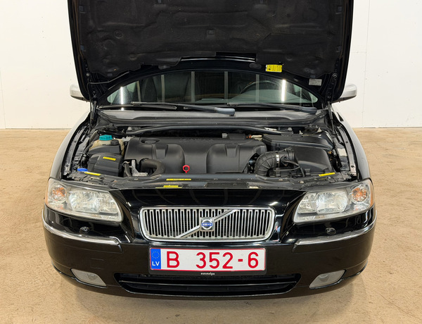 Volvo V70, 2005, 2.4 dīzelis, automāts