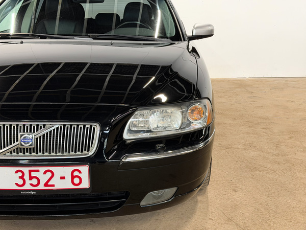 Volvo V70, 2005, 2.4 dīzelis, automāts
