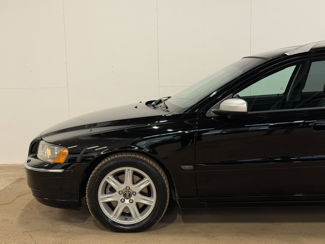 Volvo V70, 2005, 2.4 dīzelis, automāts
